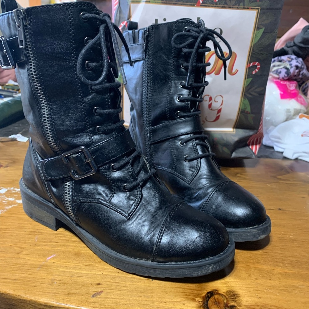 White Mountain high top boots